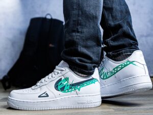 Sneaker